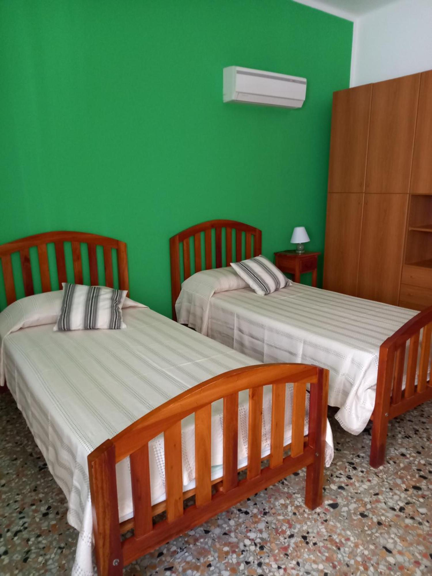 Camere In Affitto Sassari Room photo